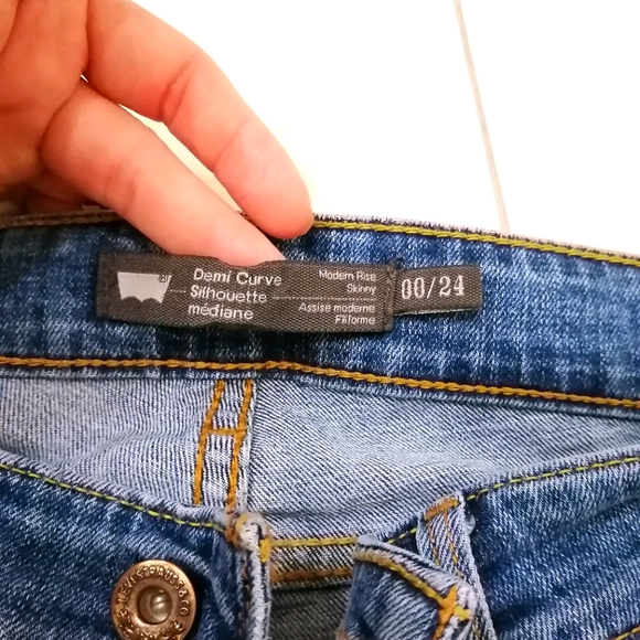 Levi's Modern Rise Skinny Jeans - Picture 7 of 8